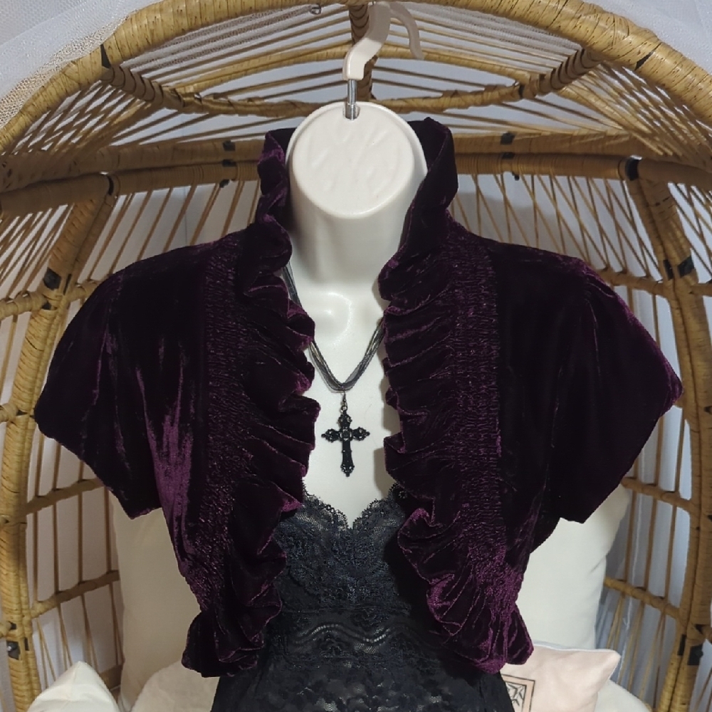 💜 Whimsigoth Ruffled Merlot Bolero Jacket - Picture 2 of 10